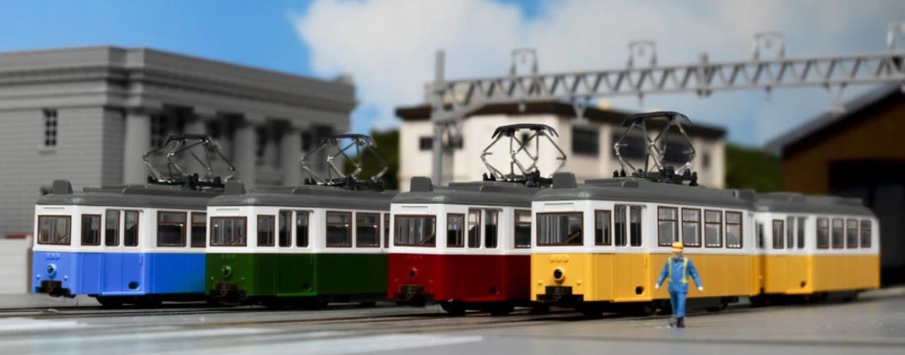 Kato MyTram N Gauge Classic Yellow Model Tram K14-806-4 1 Kato MyTram N Gauge Classic Yellow Model Tram K14-806-4