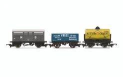 Hornby OO Gauge Triple Wagon Pack, Various - Era 3 R60135