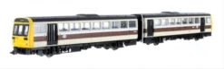 Dapol N Gauge Class 142 022 BR GWR Chocolate/Cream 2D-142-003