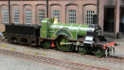 Rapido Trains OO Gauge GNR Stirling 4-2-2 Single No.1 1930s Condition DCC SOUND 947501