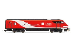 Hornby OO Gauge LNER, Mk4 DVT - Era 11 R40158