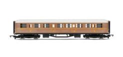Hornby OO Gauge LNER, Composite Coach - Era 3 R4332